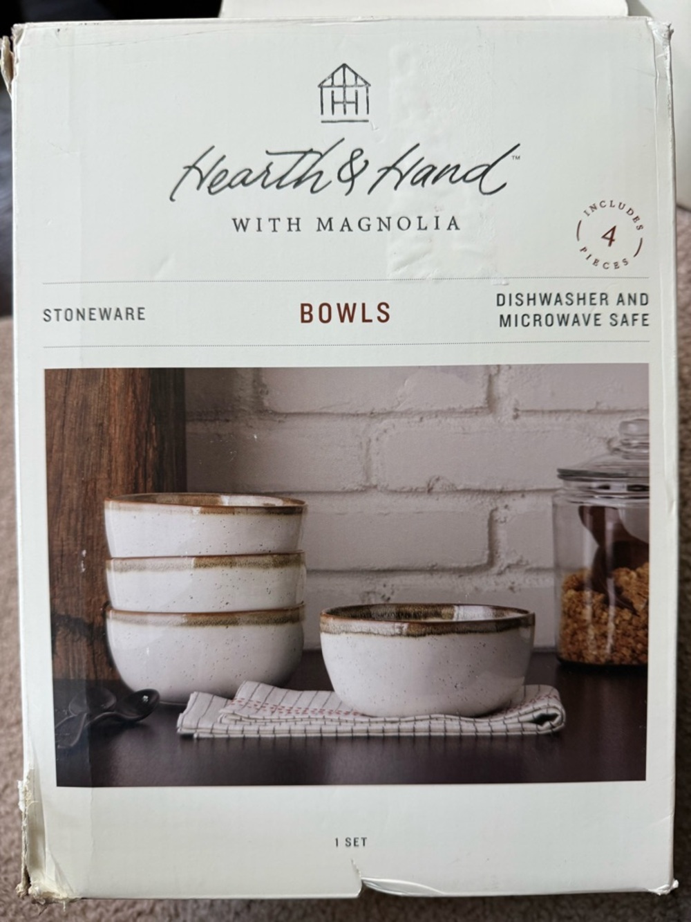 Hearth & Hand 4 Pk.  22 oz Stoneware Reactive Glaze Cereal Bowl Set Cream - NIB - Picture 2 of 7